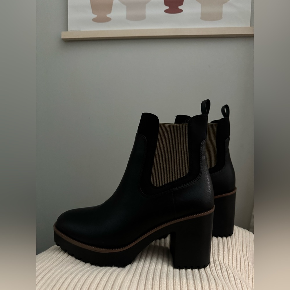 Chinese Laundry Boots